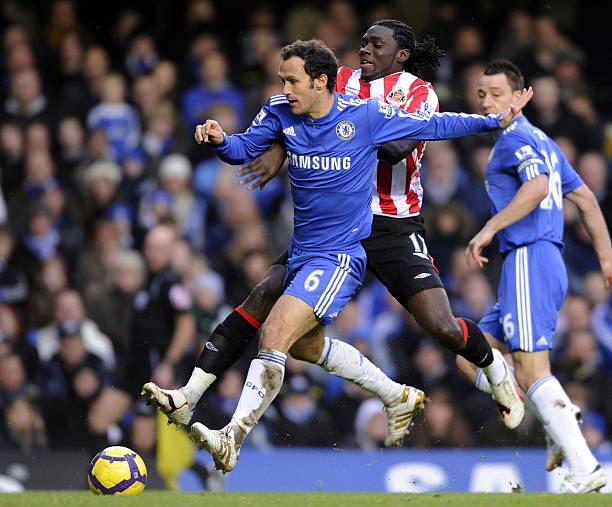 凭借其速度 凭借其速度