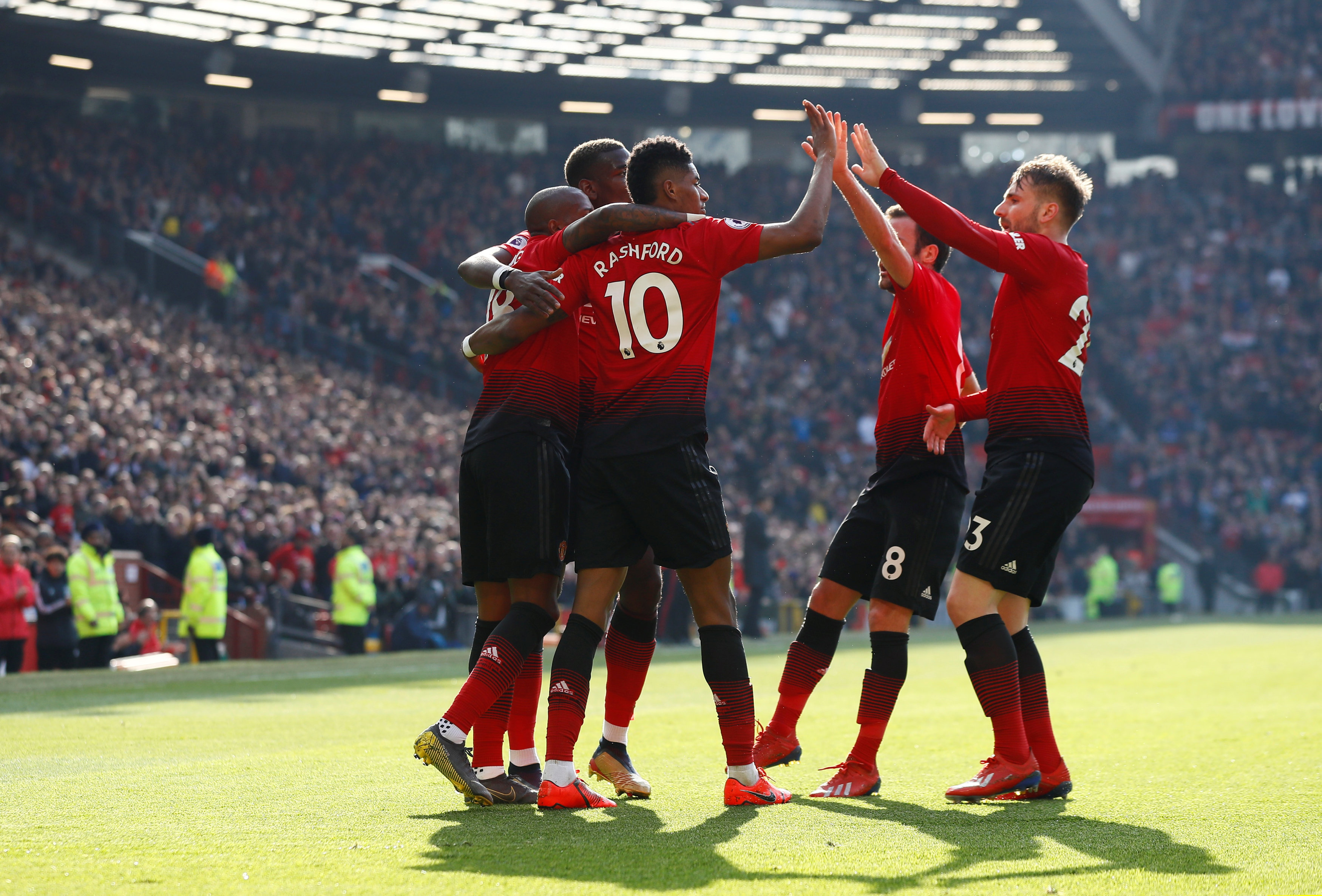 上海上港在 上海上港在